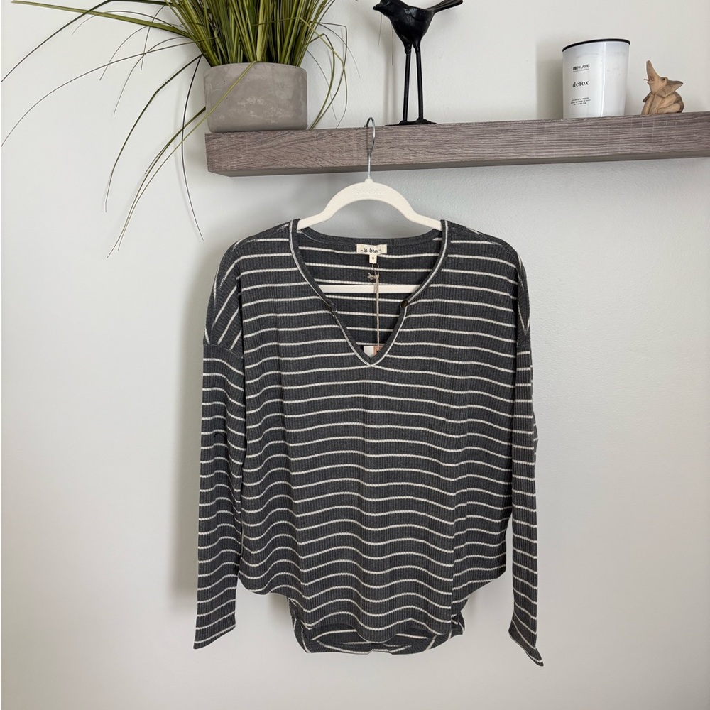 Chic Striped Long Sleeve Top - in loom nwt